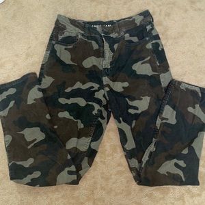 american eagle army print super stretch pants